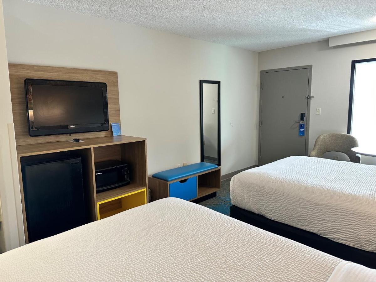 Days Inn By Wyndham Valdosta I-75 Экстерьер фото