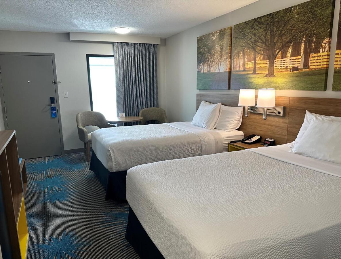 Days Inn By Wyndham Valdosta I-75 Экстерьер фото
