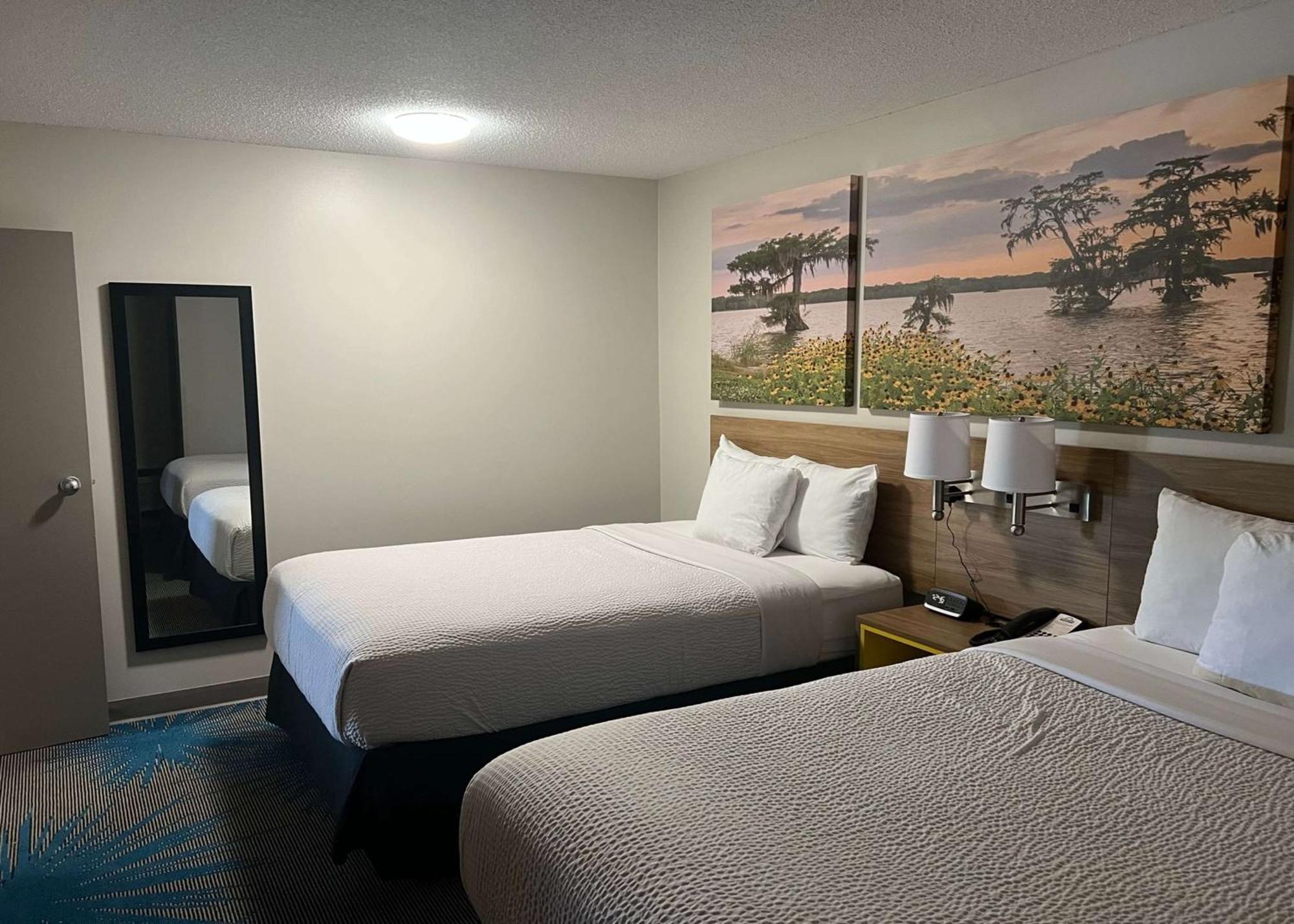 Days Inn By Wyndham Valdosta I-75 Экстерьер фото